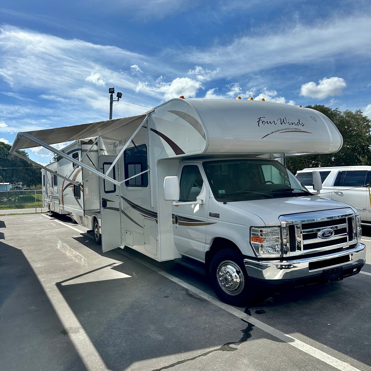 2013 Four Winds Class-C Bunkhouse