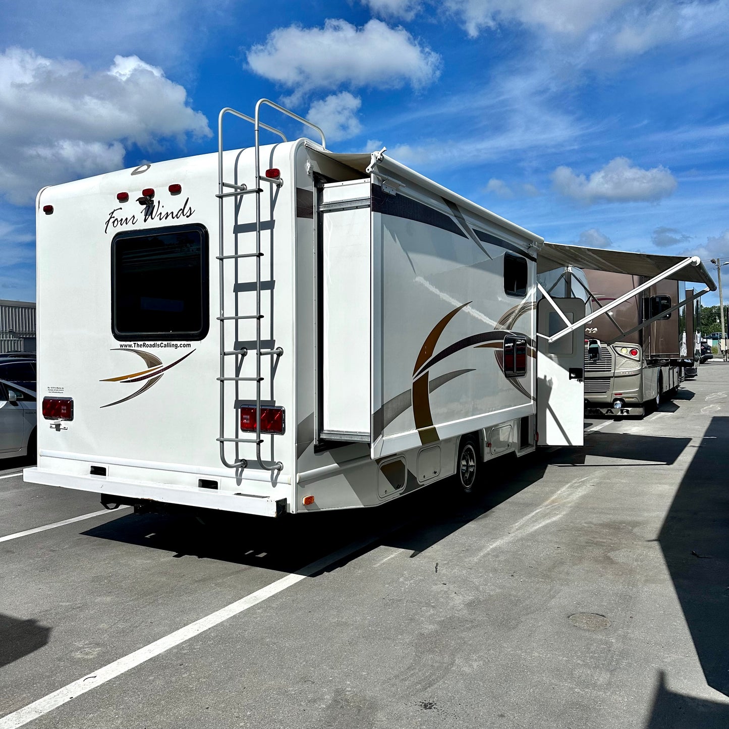 2013 Four Winds Class-C Bunkhouse