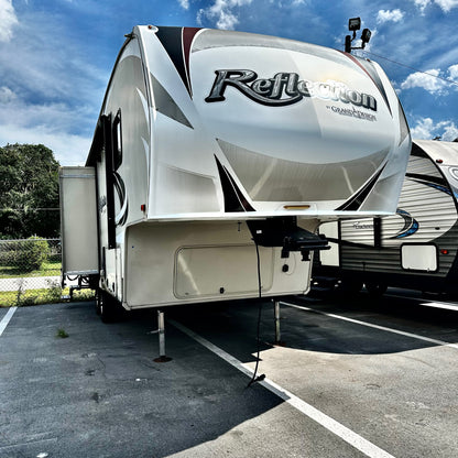 2017 Reflection Grand Design Fifth Wheel