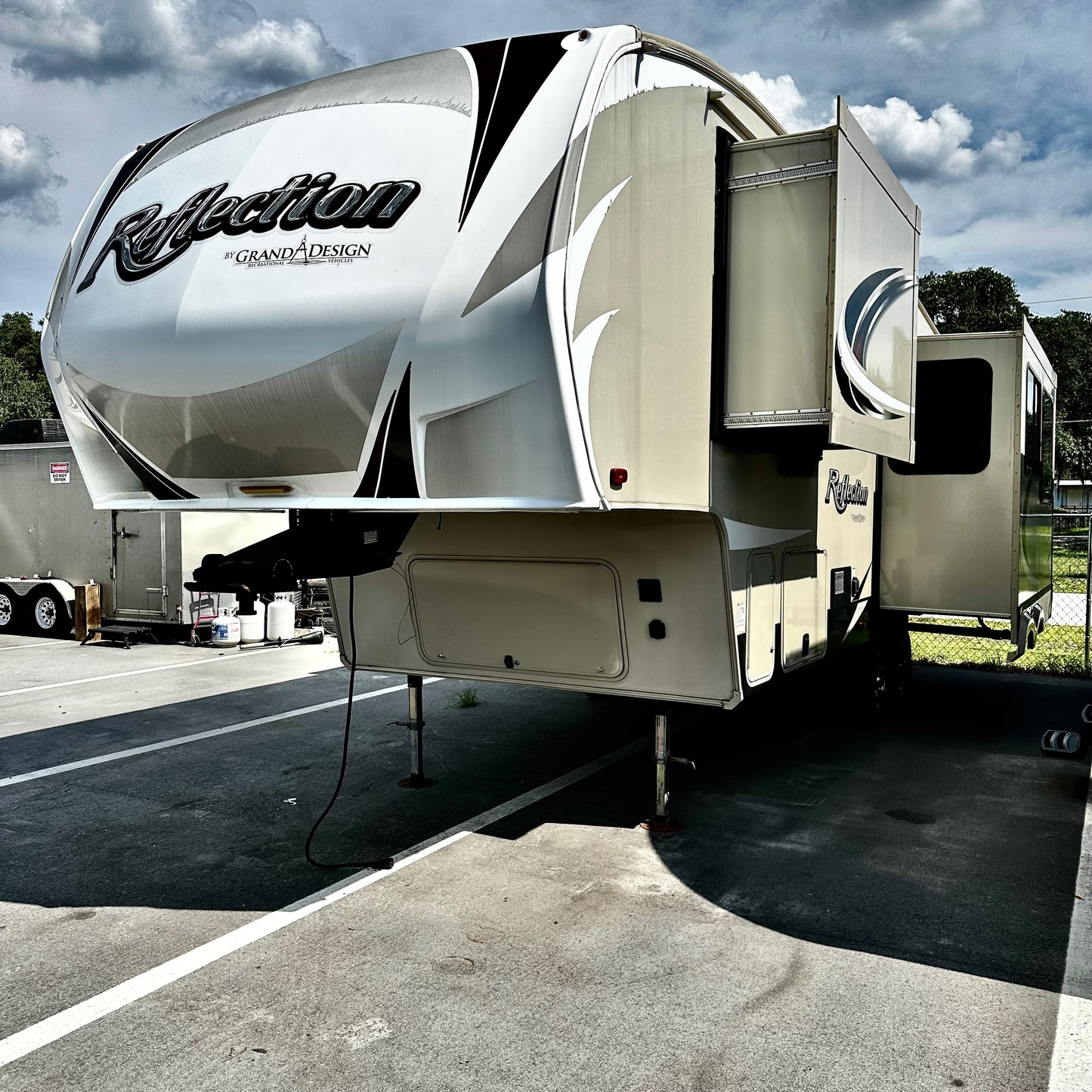 2017 Reflection Grand Design Fifth Wheel