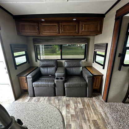 2017 Reflection Grand Design Fifth Wheel